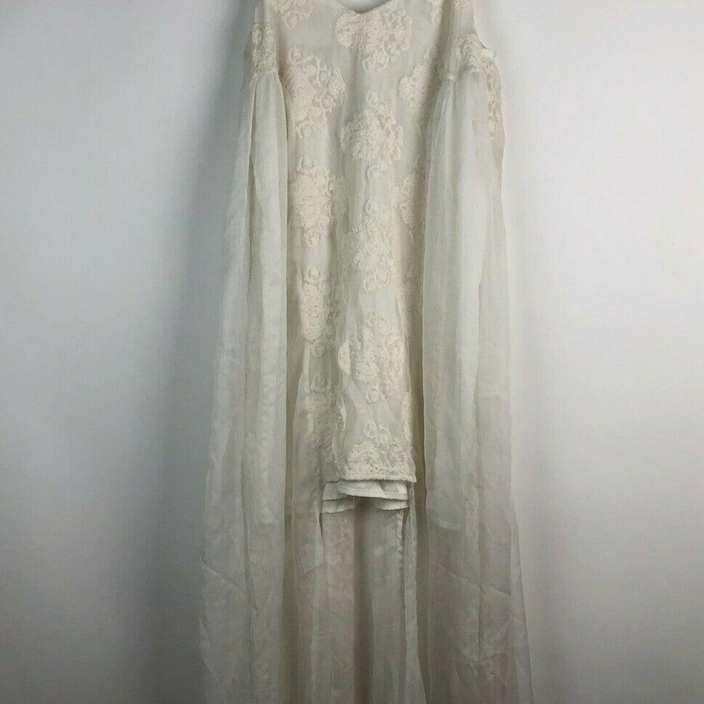 Line & Dot Silk Lace Overlay Maxi Dress - Picture 4 of 5